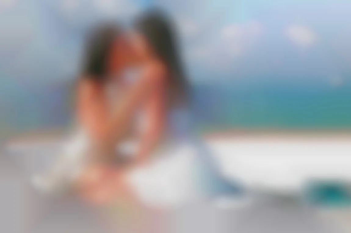 Fitzwell 夫妇的注视下
