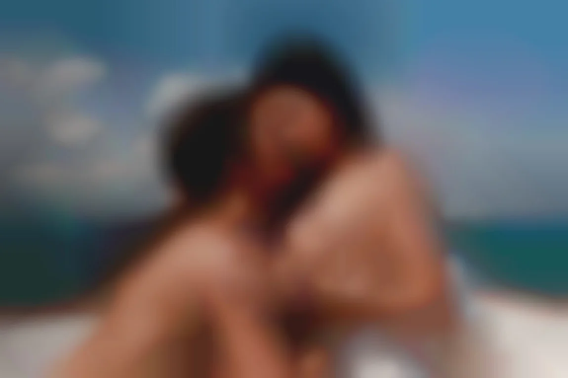 Fitzwell 夫妇的注视下