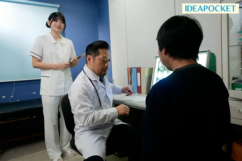 白衣天使午夜下跪：美丽温柔、笑容迷人的初恋西田，熄灯后竟会变成疯狂受虐的变态护士