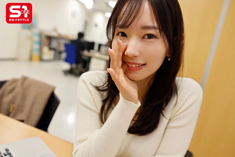 贴心美女上司连性欲都帮我解决：附带撸管服务的新人培训
