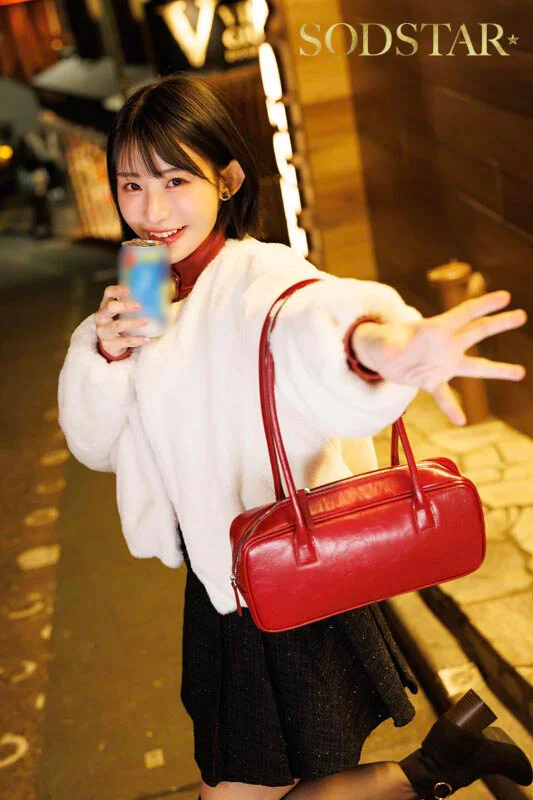 让人想扑上去舔遍的极品美女微醺后彻底放开，宫岛芽衣欲望全开，在真实私密性爱中本能连连高潮