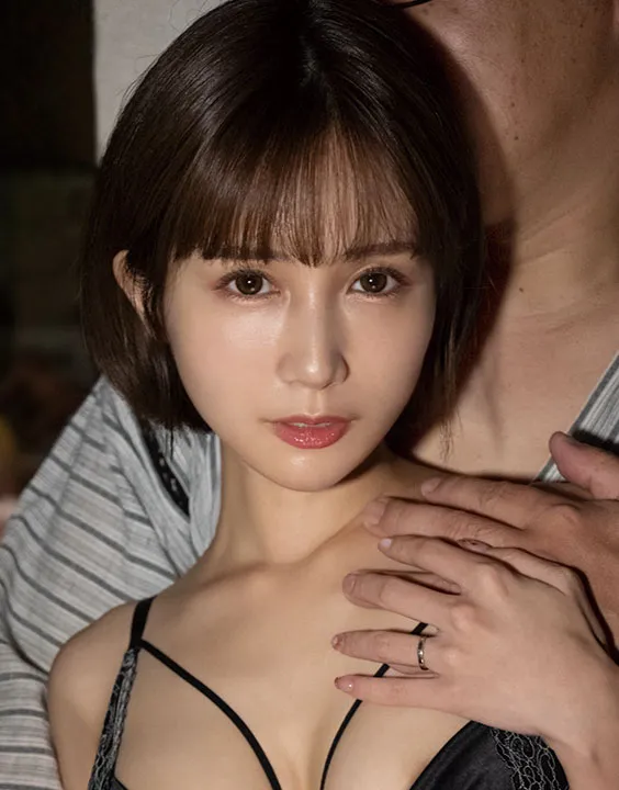 小島みなみ