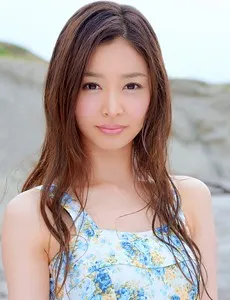 夏目彩春
